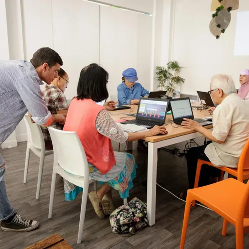 Emmaüs Connect cherche des bénévoles à Roubaix et Lille