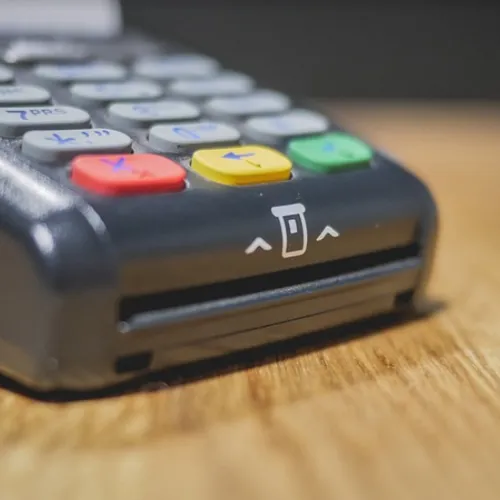 Les commerces ont-ils le droit de refuser certains moyens de...