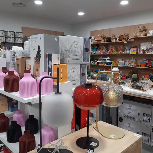 La boutique éphémère Emmaüs Village a ouvert à Euralille