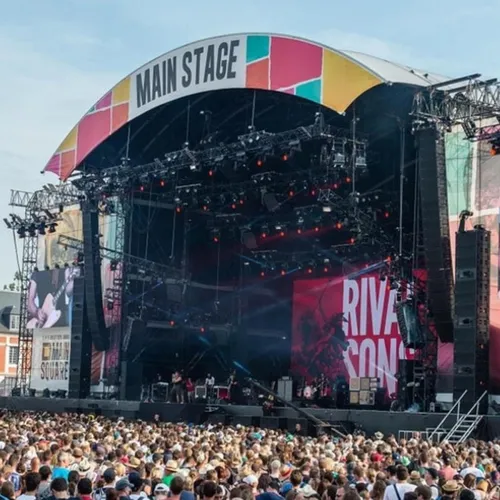 "Fini les concerts en même temps sur la Green Room et la Main...
