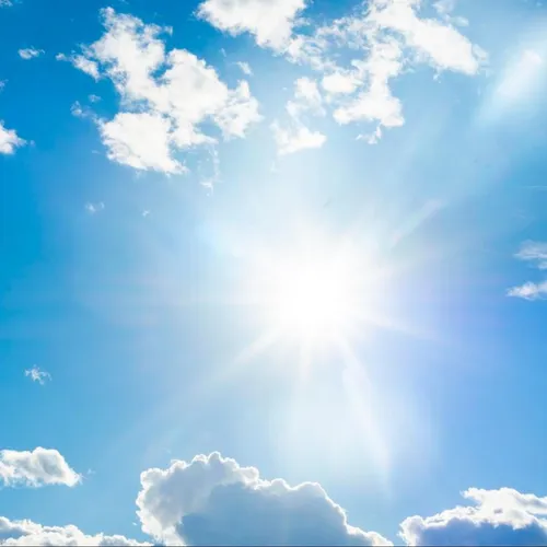 UVA, UVB... SPF 30 ou 50... Comment s'y retrouver ? On fait le point !