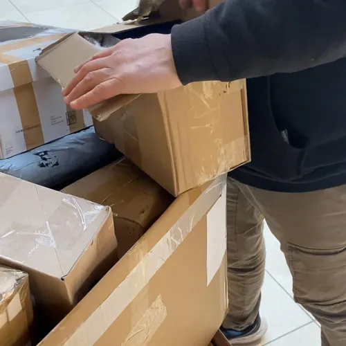 Que contiennent les colis mystères de la vente à Lillenium ?