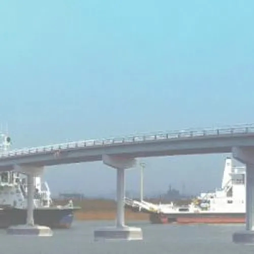 L'idée d'un pont reliant Port St Louis/ Salin avance, Martial...