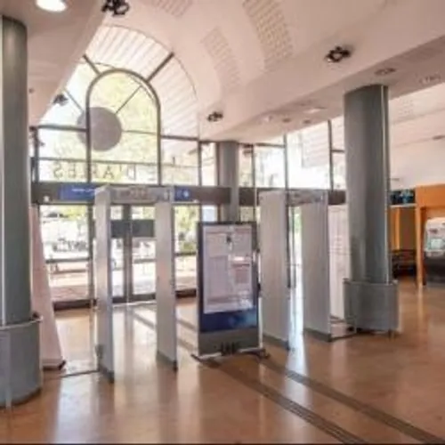 Les portiques fixes de sécurité vont disparaître des gares de Paca.