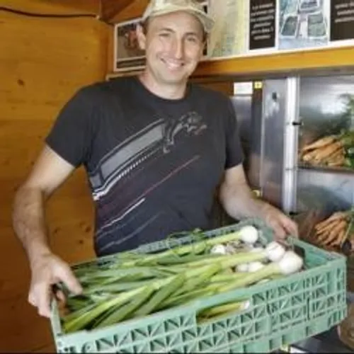 Arles : son distributeur automatique de fruits et légumes fait un...
