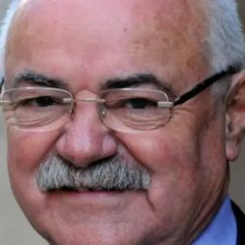 Emmanuel Macron saisi par le Maire de Tarascon au sujet de la...