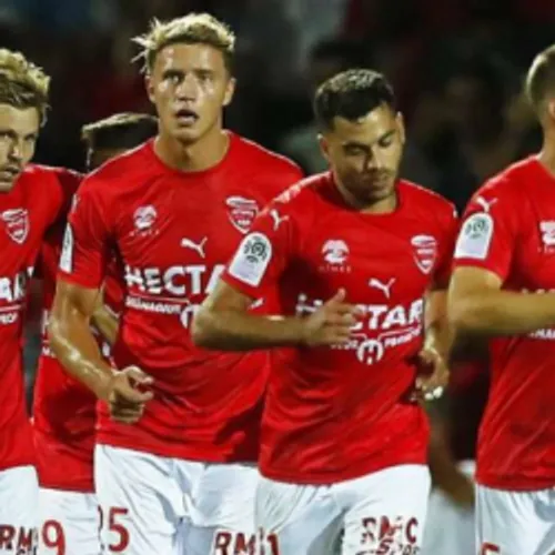 [ SPORT - FOOTBALL ] LIGUE 1 / NIMES OLYMPIQUE : NIMES RAMENE LE...