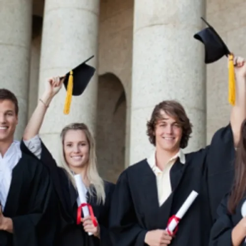 [ ECONOMIE - ISTRES ] : UN COUP D'POUCE DE L'EPJ POUR LES ETUDES...