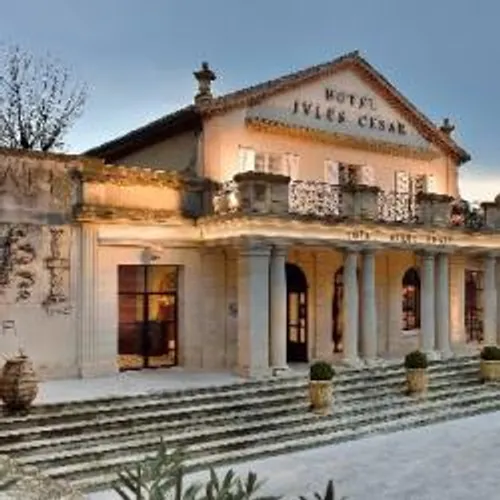 [ BON PLAN SORTIE - ARLES ] : DORMEZ À ARLES CET HIVER ET...