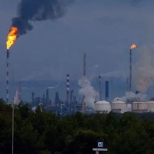 [ENVIRONNEMENT - MARTIGUES]:  POLLUTION DE L'AIR: LES INDUSTRIELS...