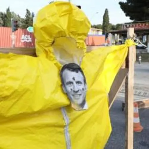 [ ACTUALITES - PORT-DE-BOUC ] le campement des gilets jaunes...