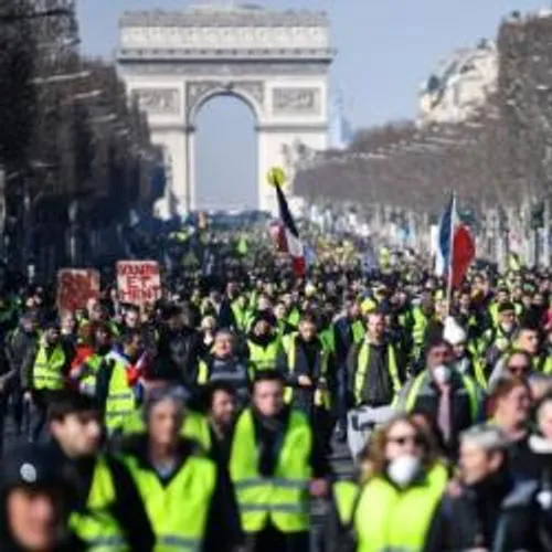 [FAITS DIVERS - JUSTICE]: Gilets jaunes : les assureurs estiment...