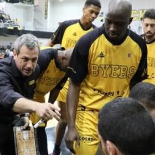 [ SPORT - BASKET] Fos Provence en quête de rachat.