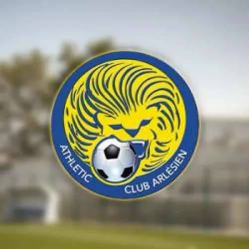 [ SPORT - FOOTBALL ] LE TORCHON BRULE ENTRE L'AC ARLES ET LA...