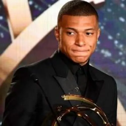 [ SPORT - FOOTBALL ] PSG : Les déclarations chocs de Mbappé, très...