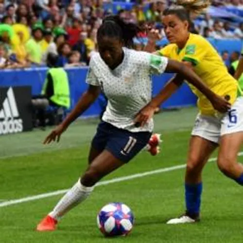 [ SPORT - FOOTBALL ] COUPE DU MONDE FEMININE : les Bleues,...