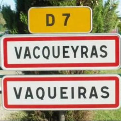 [ CULTURE - VAUCLUSE ] Dans le Vaucluse, les panneaux en provençal...