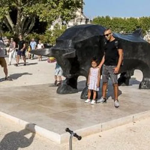 [CULTURE - REGION]: Nîmes : un an après, le toro de l’Esplanade a...