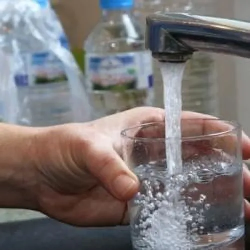 [ SANTE - ARLES ]: la mauvaise réputation de l'eau du robinet...