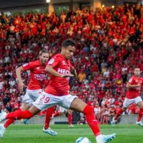 [ SPORT - FOOTBALL ]: le Nîmois Sofiane Alakouch appelé avec...