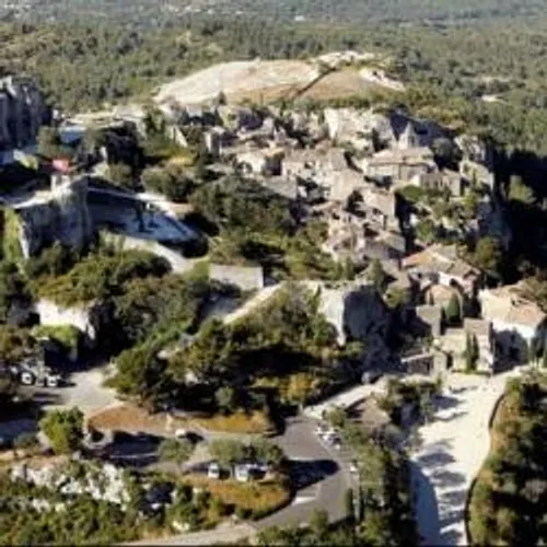 [ JUSTICE - BAUX DE PROVENCE ] Conflit avec Cathédrale d'images :...