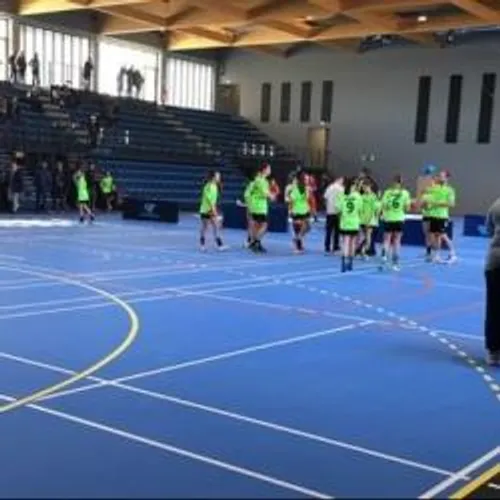 [ SOCIETE - ST MARTIN DE CRAU ] Saint-Martin-de-Crau : le complexe...