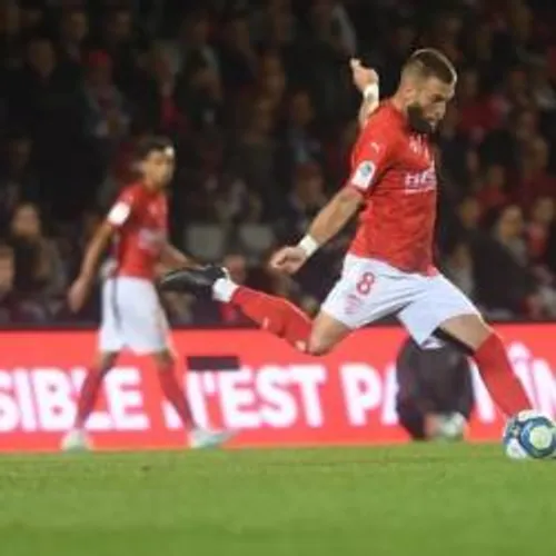 [ SPORT - FOOTBALL ] NIMES OLYMPIQUE: la lettre des supporters, le...