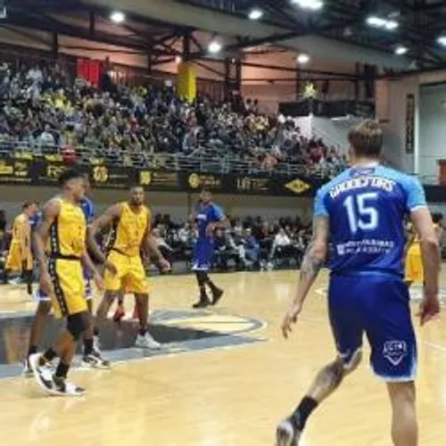 [ SPORT - BASKETBALL ] PROB: DEFAITE INDENIABLE DU FOS PROVENCE...