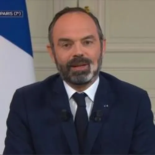 [ SOCIETE - FRANCE ] CORONAVIRUS/CONFINEMENT: Footings, marchés,...