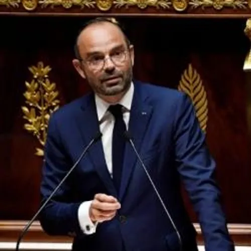 [Coronavirus] : Édouard Philippe "prolonge la période de...