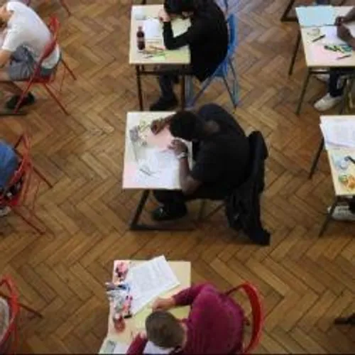 [ EDUCATION - FRANCE ] Coronavirus : pas d'épreuves finales pour le...