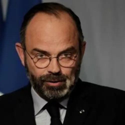 [ SOCIETE - FRANCE ] Philippe assure que le confinement "va durer"...