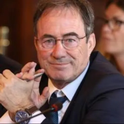 [ POLITIQUE - ARLES ] Déconfinement - Hervé Schiavetti, maire...