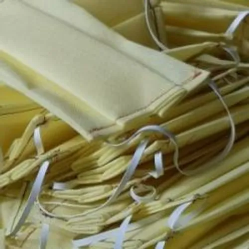 Port Saint Louis: Distribution de masques grand public.