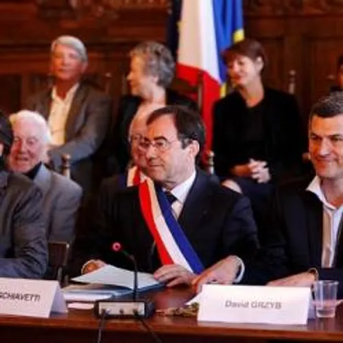 [ ECONOMIE - ARLES ] le "plan de relance" adopté à l'unanimité par...