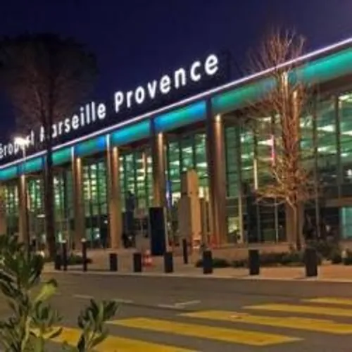 [ TOURISME - MARIGNANE ] Aéroport Marseille-Provence : un retour à...