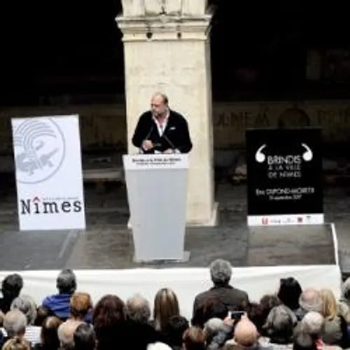 [ CULTURE ET TRADITION - NIMES ] Éric Dupond-Moretti et la corrida...