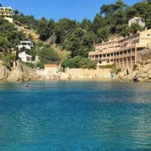 [ ENVIRONNEMENT - COTE BLEUE ] coup de frein à l'accès aux calanques