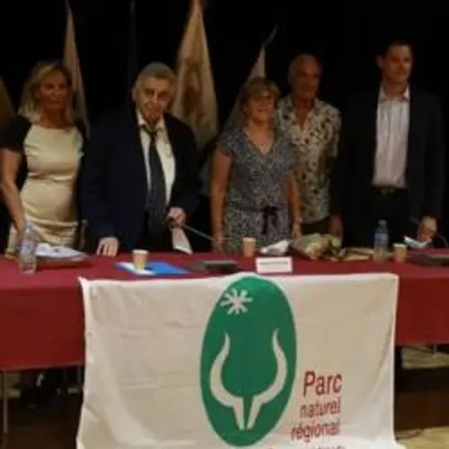 [ POLITIQUE - SAINTES MARIES DE LA MER ] Roland Chassain reste...