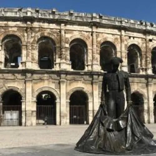 [ TOURISME - NIMES ] Nîmes dans le classement des villes...