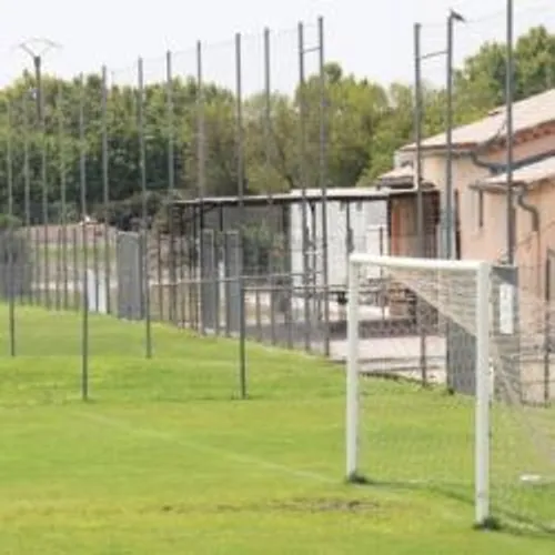 Gard : deux joueurs du club de football d'Uchaud testés positifs au...