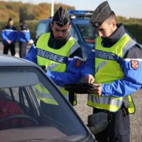 Pays d'Arles : sur la route, les gendarmes gardent l’œil ouvert.