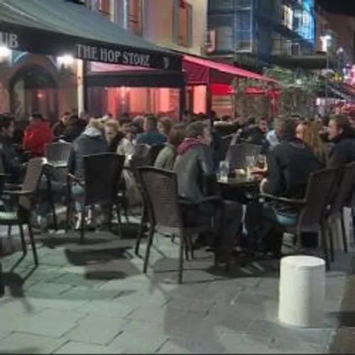 Coronavirus : bars et restaurants fermés à 23h dans les...