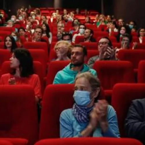 Cinéma : après la crise, l'espoir d'une reprise.