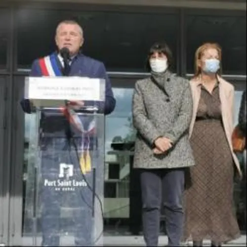 [HOMMAGE]:  A Port Saint Louis, ce matin un vibrant Hommage à...
