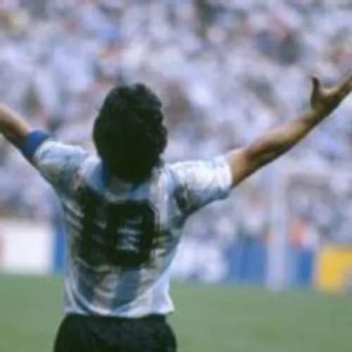 [HOMMAGE]: le monde du football pleure la disparition de Diego...