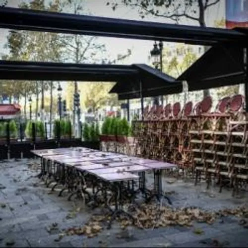 [COVID-19]: Les restaurants, bars, n’ouvriront pas avant la...