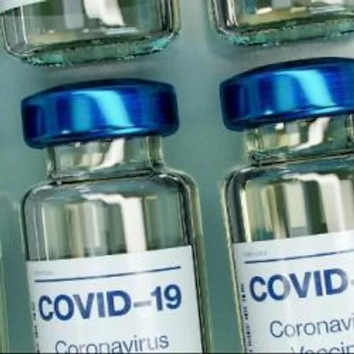 [COVID-19]: Arles : les premières vaccinations à l'Ehpad Calment...