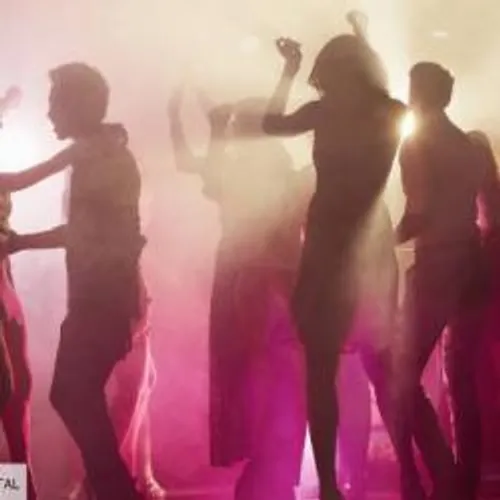 [ACTU]: La police a mis fin à une fête clandestine dans un campus...