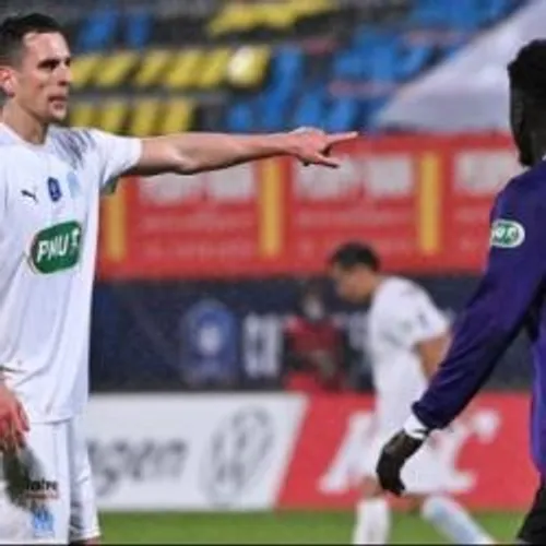 [FOOTBALL]: La honte hier soir, L'OM a reçu une leçon de football.